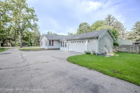 1319 W State Street Geneva IL 60134