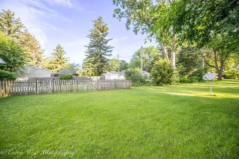 1319 W State Street Geneva IL 60134