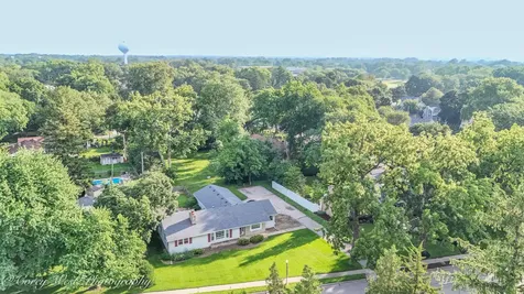1319 W State Street Geneva IL 60134