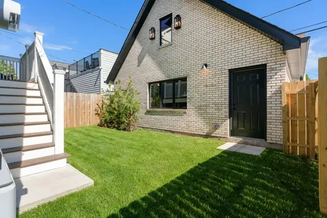2214 West Oakdale Avenue Chicago IL 60618