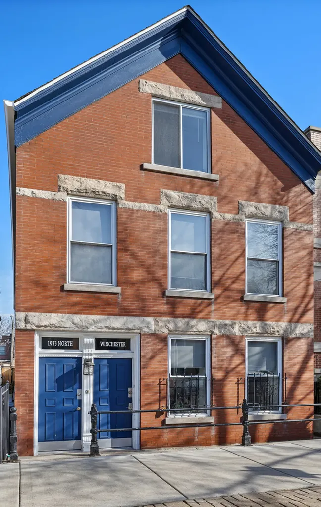 1933 North Winchester Street Chicago IL 60622