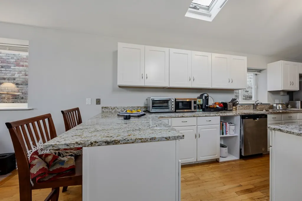 1933 North Winchester Street Chicago IL 60622
