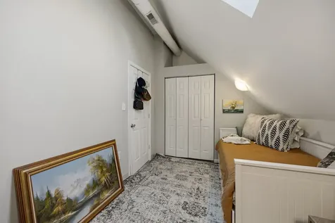 1933 North Winchester Street Chicago IL 60622