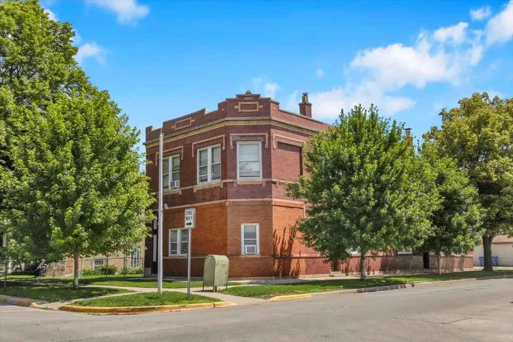 1847 South 57th Avenue Cicero IL 60804