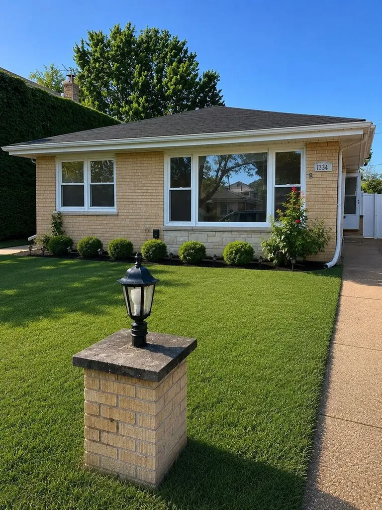 8344 Kedvale Avenue Skokie IL 60076