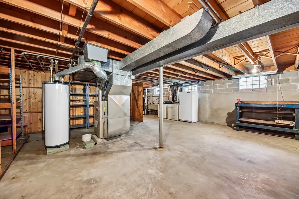 418 Highland Road Willowbrook IL 60527