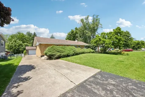418 Highland Road Willowbrook IL 60527