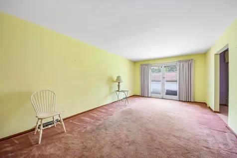 418 Highland Road Willowbrook IL 60527