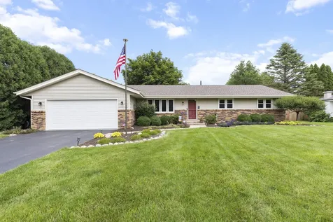 7575 Farmhome Lane Cherry Valley IL 61016