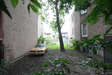 4037 West Wilcox Street Chicago IL 60624