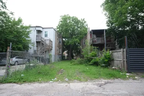 4037 West Wilcox Street Chicago IL 60624