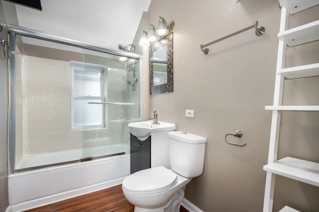 2516 West Lyndale Street Chicago IL 60647