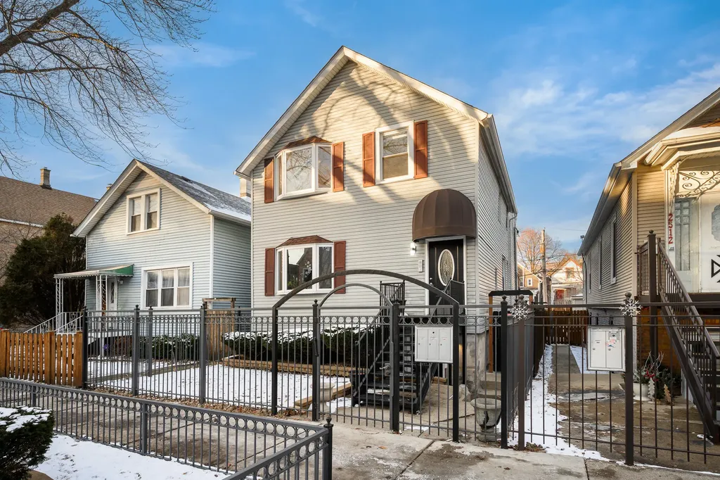 2516 West Lyndale Street Chicago IL 60647