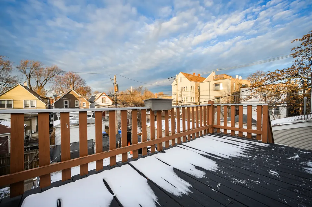 2516 West Lyndale Street Chicago IL 60647