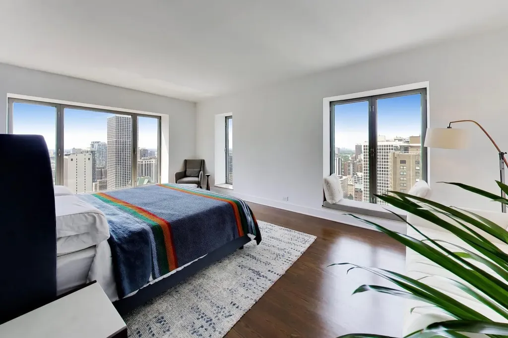 950 North Michigan Avenue Chicago IL 60611