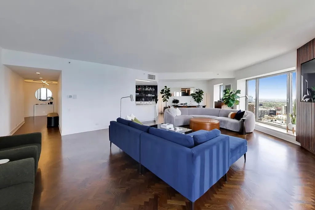 950 North Michigan Avenue Chicago IL 60611