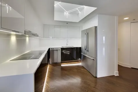 950 North Michigan Avenue Chicago IL 60611