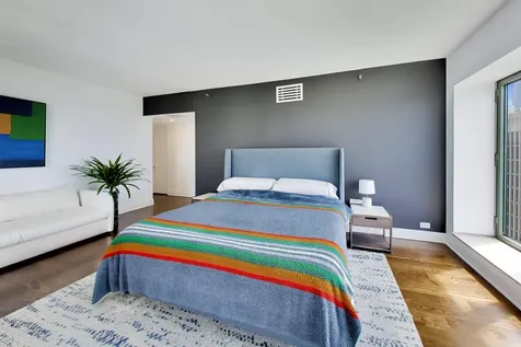 950 North Michigan Avenue Chicago IL 60611