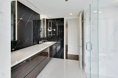 950 North Michigan Avenue Chicago IL 60611