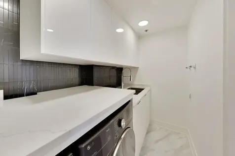 950 North Michigan Avenue Chicago IL 60611