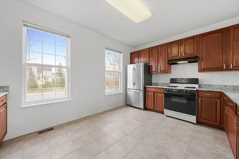 760 Lambert Lane Bartlett IL 60103