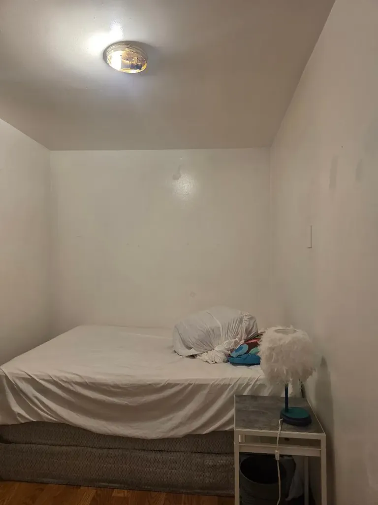3030 South Poplar Avenue Chicago IL 60608
