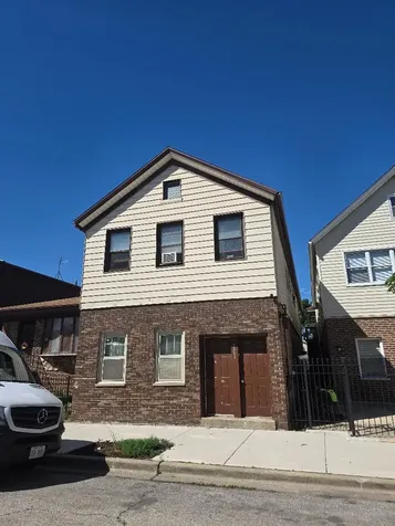 3030 South Poplar Avenue Chicago IL 60608