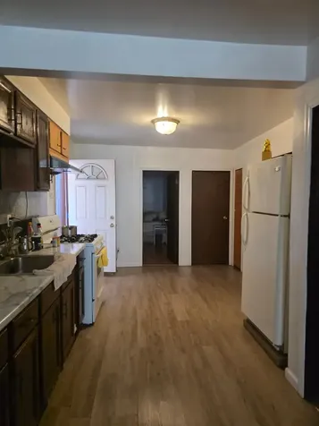 3030 South Poplar Avenue Chicago IL 60608
