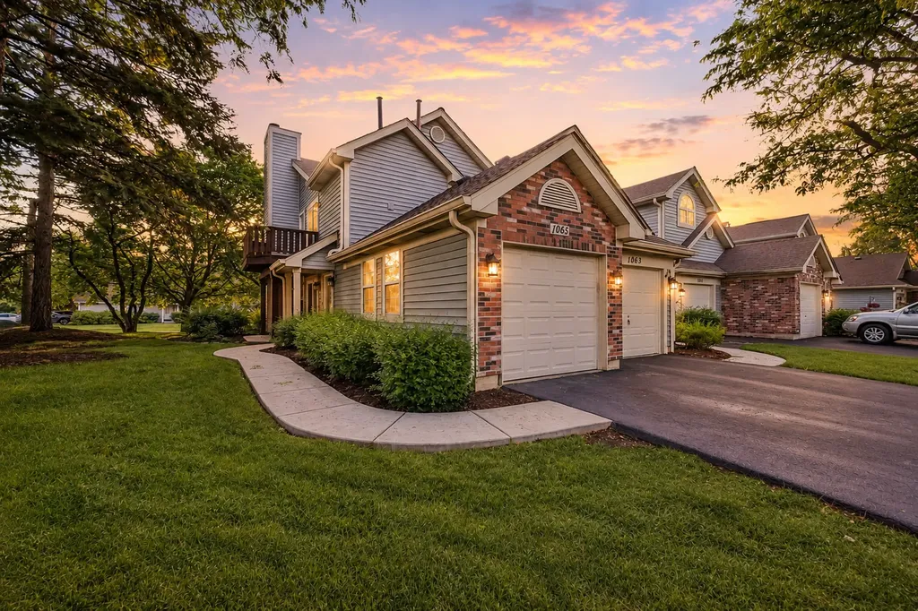 1065 Rockport Drive Carol Stream IL 60188