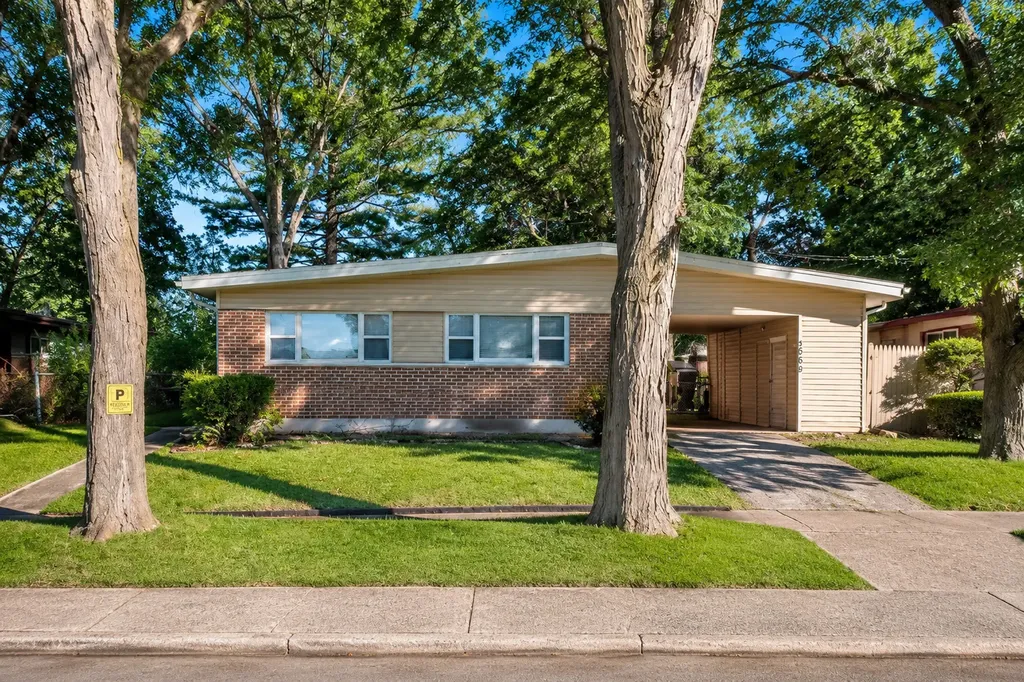 267 Somonauk Street Park Forest IL 60466
