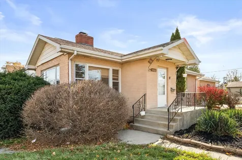 1060 Catherine Street Joliet IL 60435
