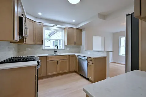 1728 North 76 Avenue Elmwood Park IL 60707