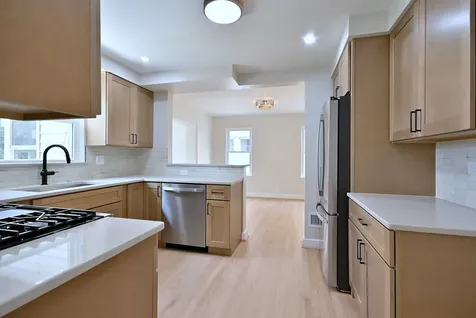 1728 North 76 Avenue Elmwood Park IL 60707