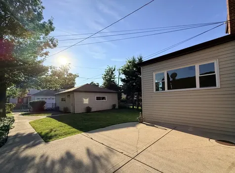 1728 North 76 Avenue Elmwood Park IL 60707