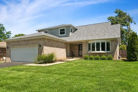 1241 North Chestnut Avenue Arlington Heights IL 60004
