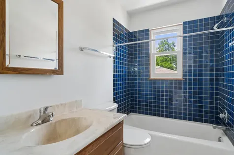 1241 North Chestnut Avenue Arlington Heights IL 60004