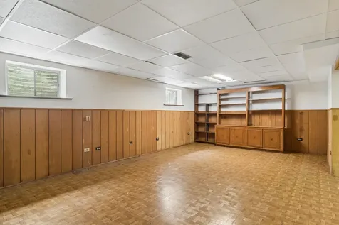 1241 North Chestnut Avenue Arlington Heights IL 60004