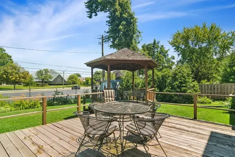 1241 North Chestnut Avenue Arlington Heights IL 60004