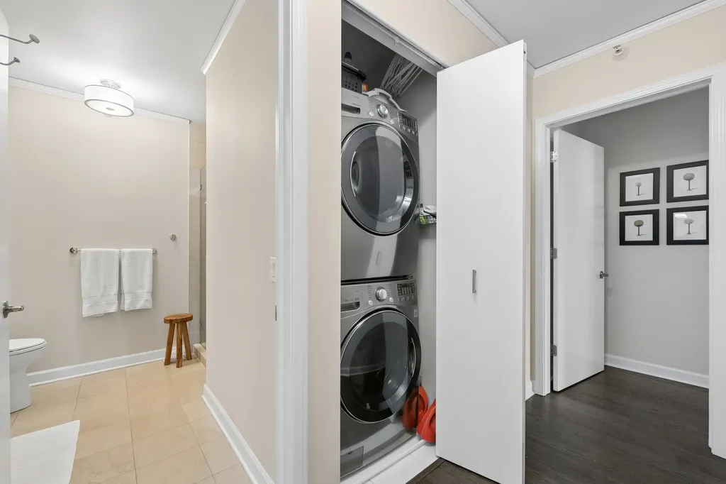 201 North Westshore Drive Chicago IL 60601