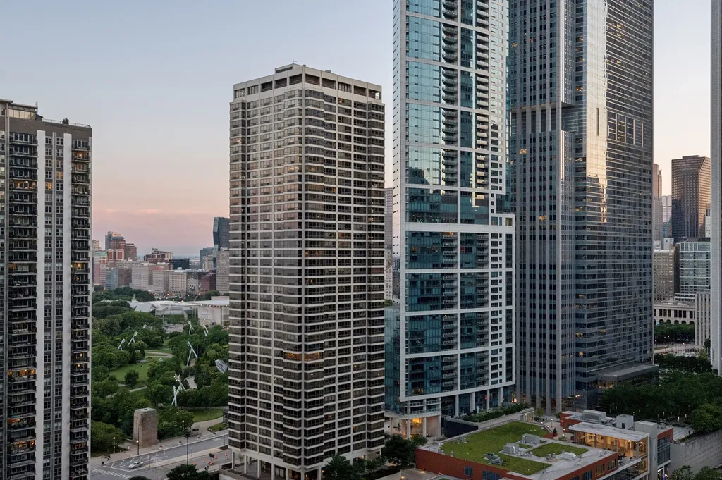 201 North Westshore Drive Chicago IL 60601
