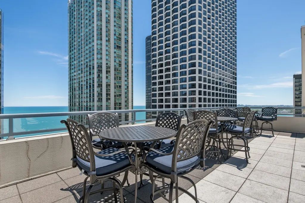 201 North Westshore Drive Chicago IL 60601