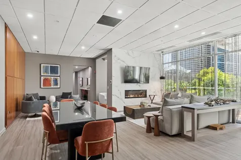 201 North Westshore Drive Chicago IL 60601