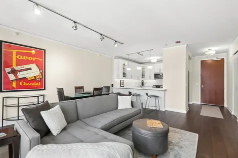201 North Westshore Drive Chicago IL 60601
