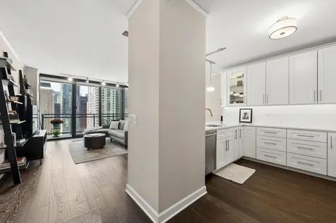 201 North Westshore Drive Chicago IL 60601