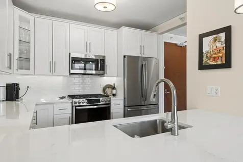201 North Westshore Drive Chicago IL 60601