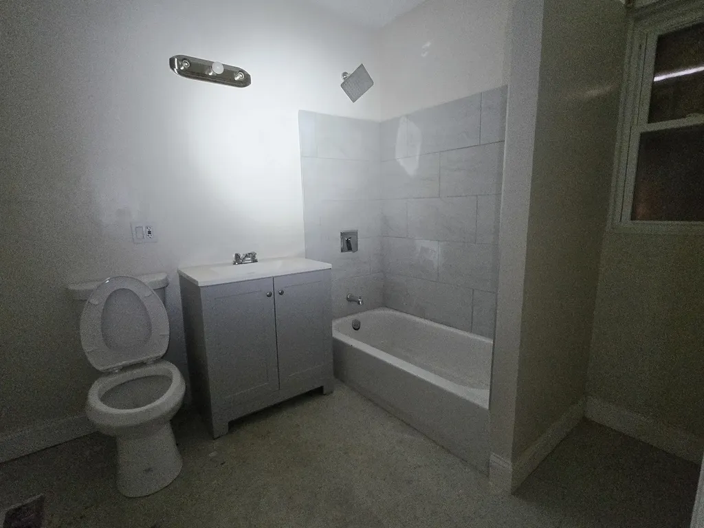 426 North Trumbull Avenue Chicago IL 60624