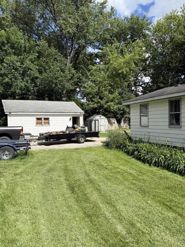 39495 North Forest Avenue Antioch IL 60002