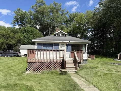 39495 North Forest Avenue Antioch IL 60002