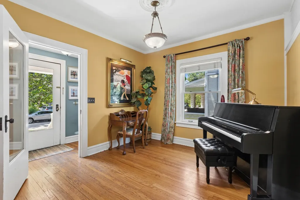 111 West Franklin Street Wheaton IL 60187