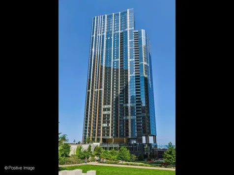 211 North Harbor Drive Chicago IL 60601